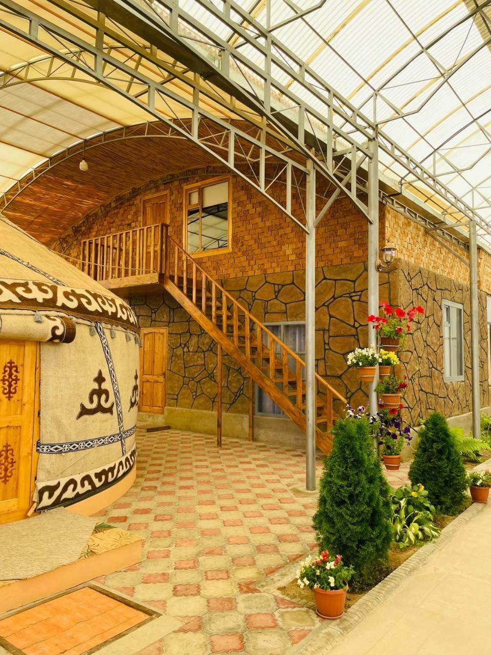 Guest House Amirhan Bokonbayevo Bagian luar foto