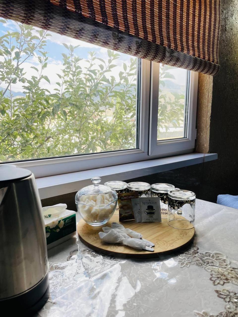 Guest House Amirhan Bokonbayevo Bagian luar foto